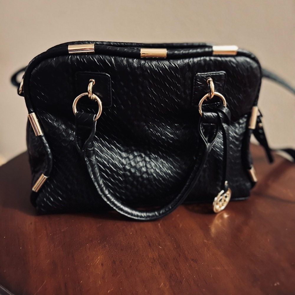 Jessica Simpson Woven Pattern Handbag